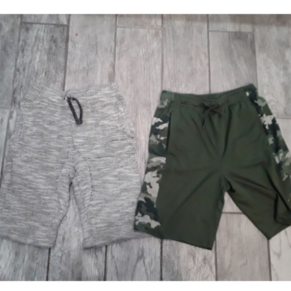 Boys Large 10/12 Camo athletic basketball shorts